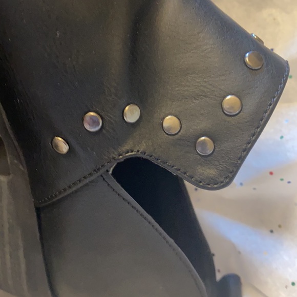 Booties - Picture 4 of 5